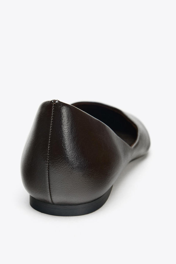 POINTED FLAT SHOES