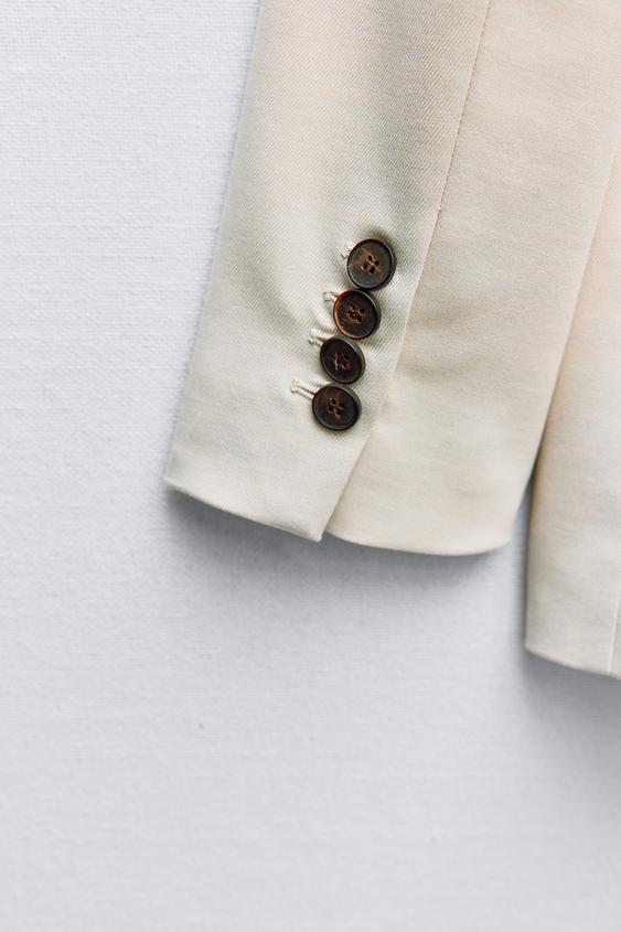 BLAZER AJUSTÉ AVEC ÉPAULETTES