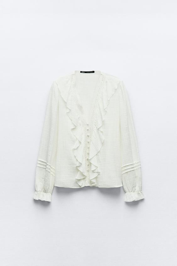 CHEMISE RUSTIQUE À VOLANTS