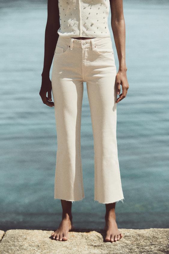 JEAN COURT ÉVASÉ TAILLE HAUTE