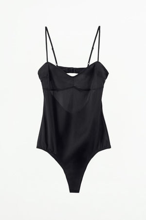 BODY SATINÉ À BRETELLES