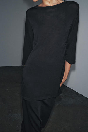 OVERSIZED PLAIN KNIT TOP